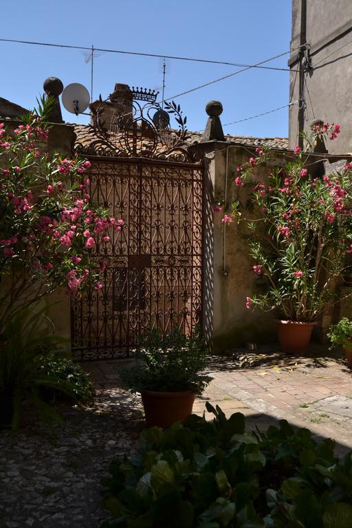 La Corte Di Alice Lugnano in Teverina 外观 照片